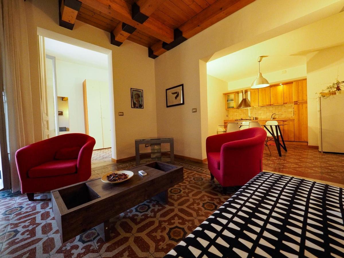 Appartamenti Villa Bellini CTA Exterior foto
